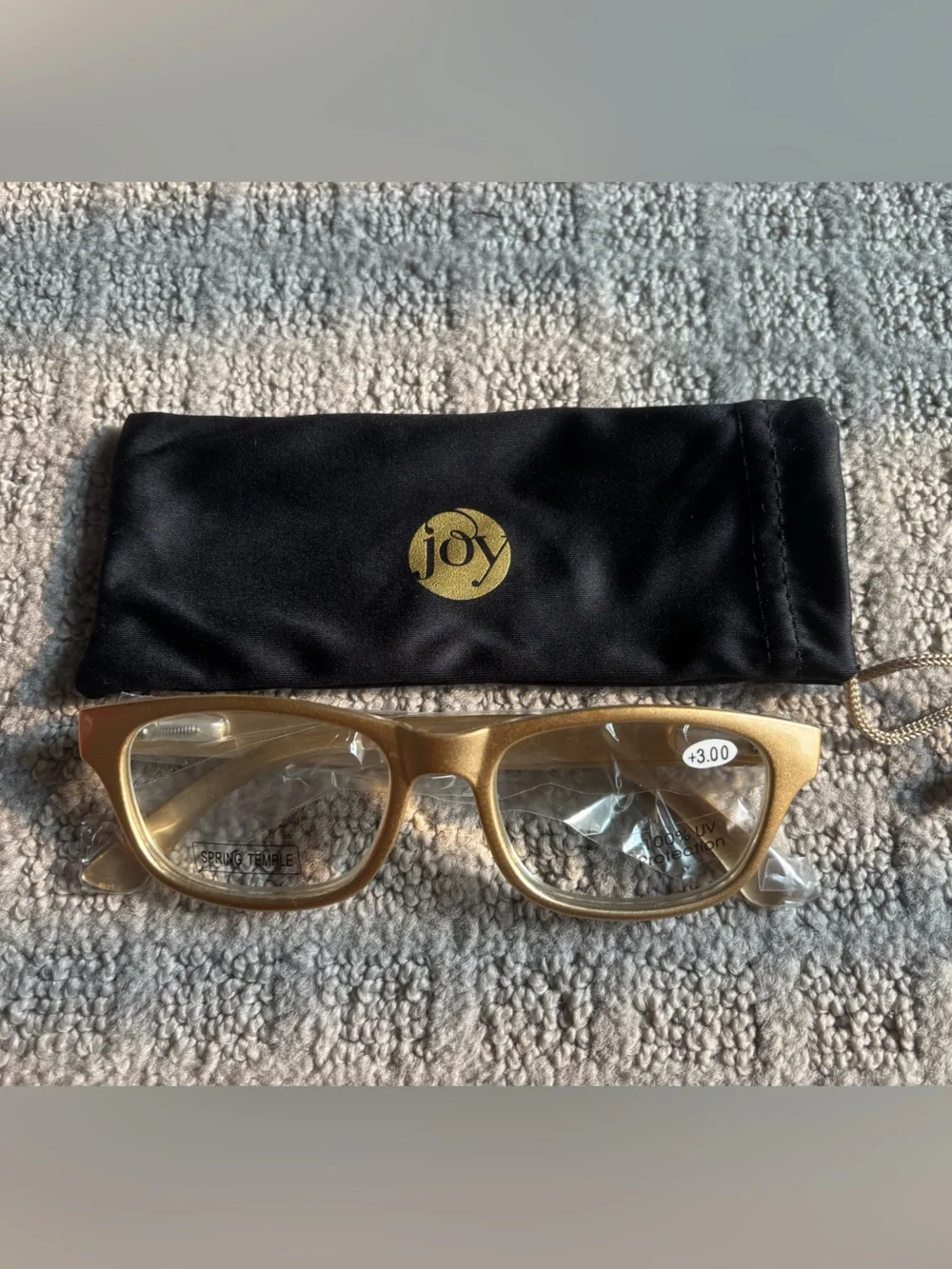 Gold Reading Glasses with Pouch